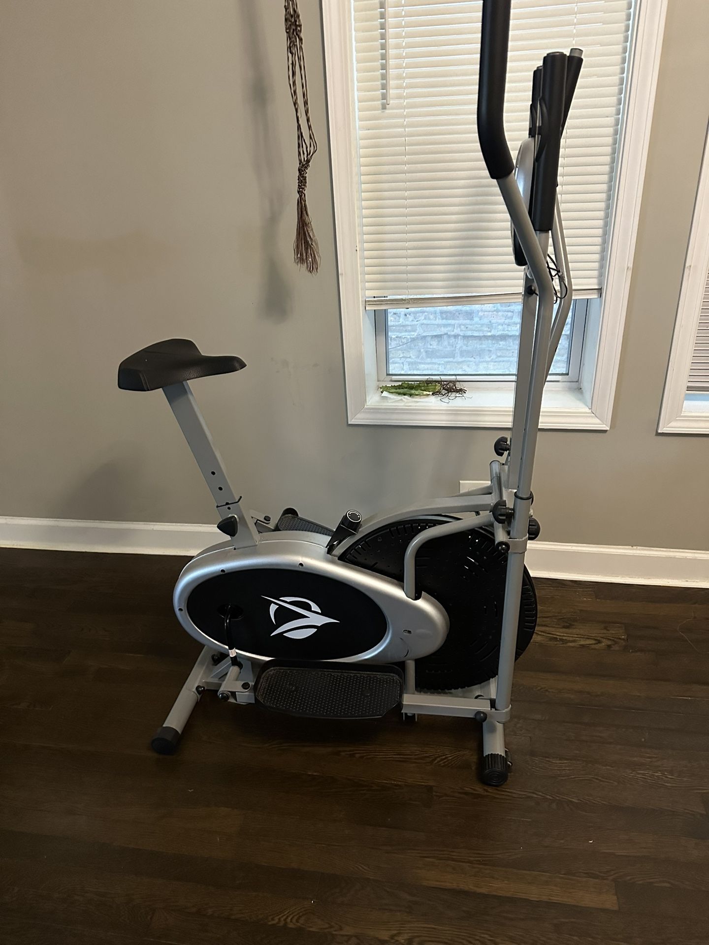 Plasma Fit 2-in-1 Elliptical Cross Trainer & Exercise Bike