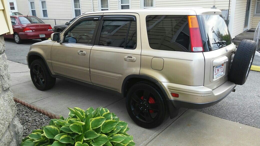 2001 honda crv leader good condition drave good noting bad 18 inch rim n factori rims too new tires or trade