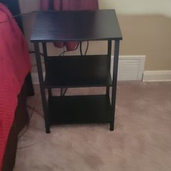 Queen Size Metal Bed Frame And 2 Night Stands