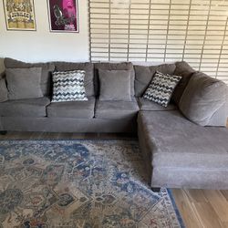 Sectional Couch with Pillows