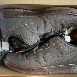 Nike sb dunk krampus