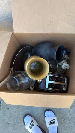 House Hold Items (Pots, Pans, Vases, Toaster, ETC.)