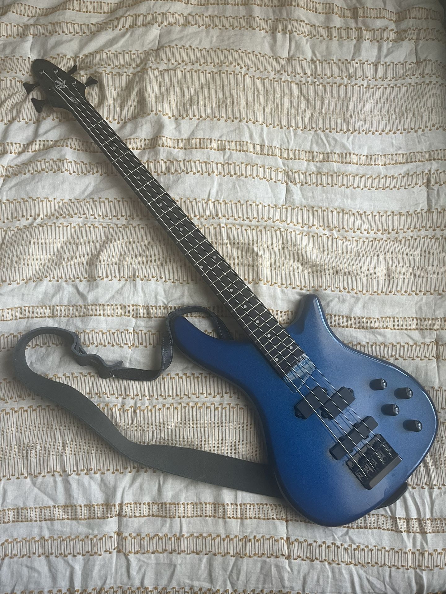 Ibanez GSRM20 miKro Short-Scale Bass Guitar Starlight Blue
