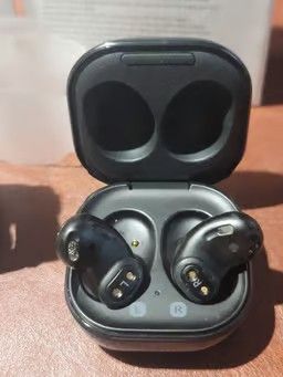 Samsung galaxy buds live earbuds _ Mercari