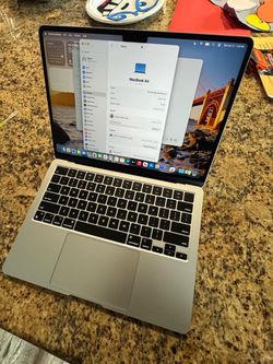 2022 MacBook Air M2 - 16/512