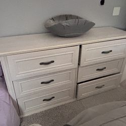 Full Size Bed With Mattress/ Side Table/ Chest Drawer/drawers