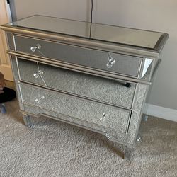 Mirrored Dresser  - 3 Drawer Mirrored Dresser 