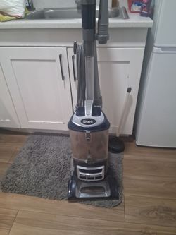 Shark vac