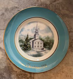 Avon 1974 Christmas Plate Second Edition