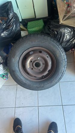 Ford Transit 250 Spare Wheel And Tire