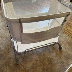 Dream On Me Bassinet