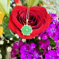New jade natural pendant 18k