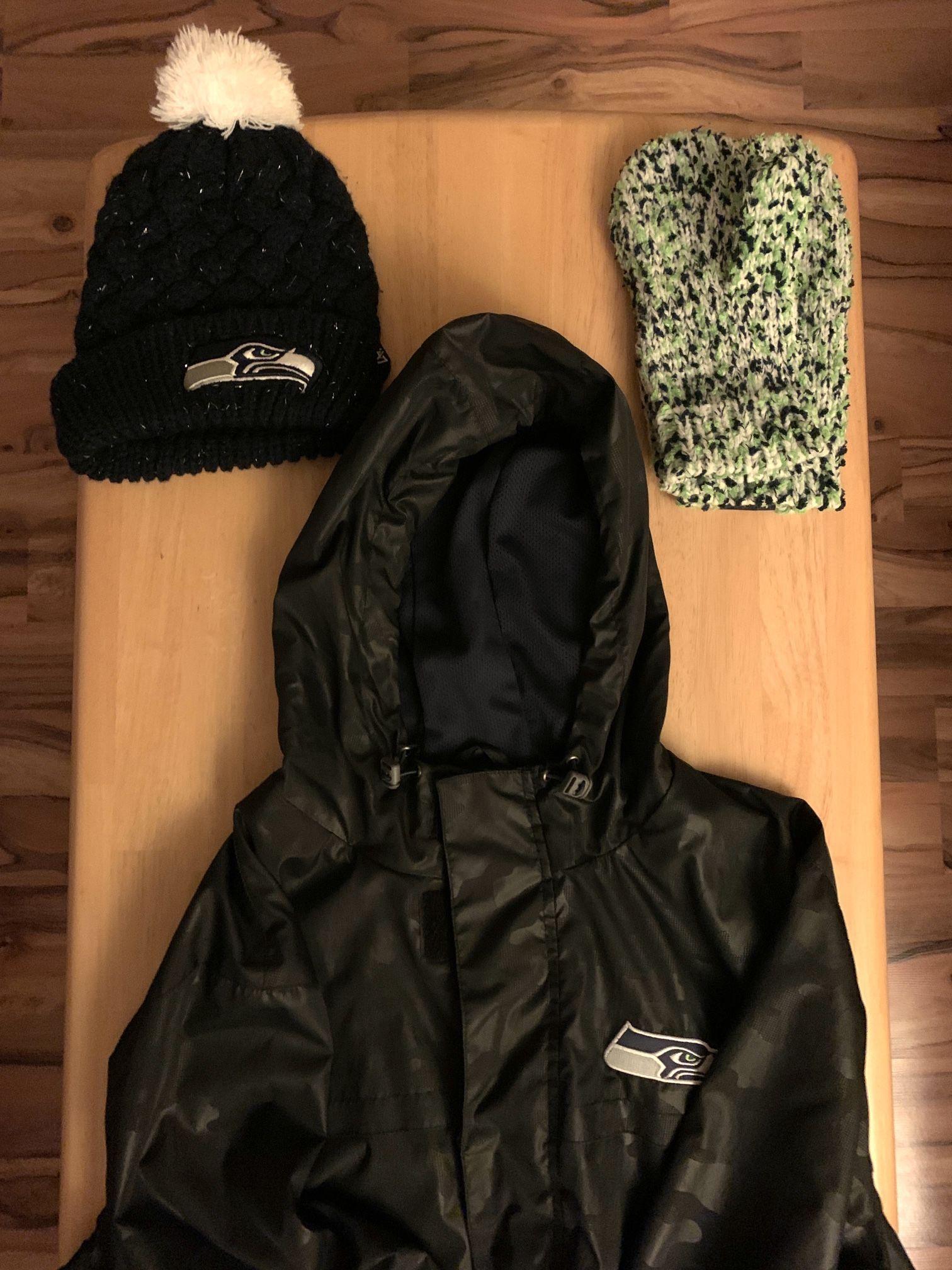 Seahawks Apparel Bundle (3 Items)