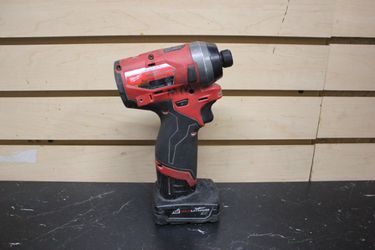 Milwaukee M12 FUEL 1/4" Hex Impact Driver