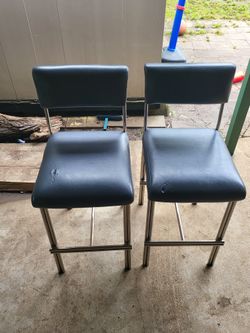 2 Chairs
