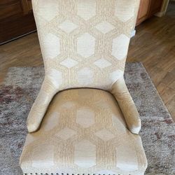 4 Upholstered Dining Room Chairs  (dinner Chairs)
