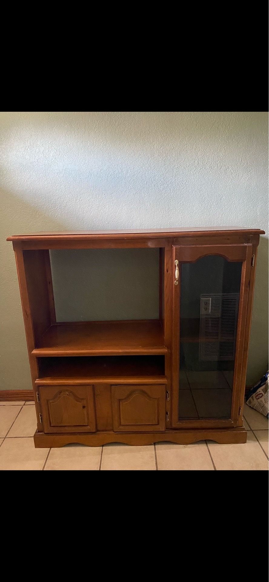 Tv stand