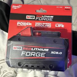 Milwaukee M18 18V Lithium-Ion REDLITHIUM FORGE XC 8.0 Ah Battery Pack