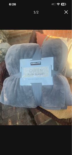 Queen sized blanket