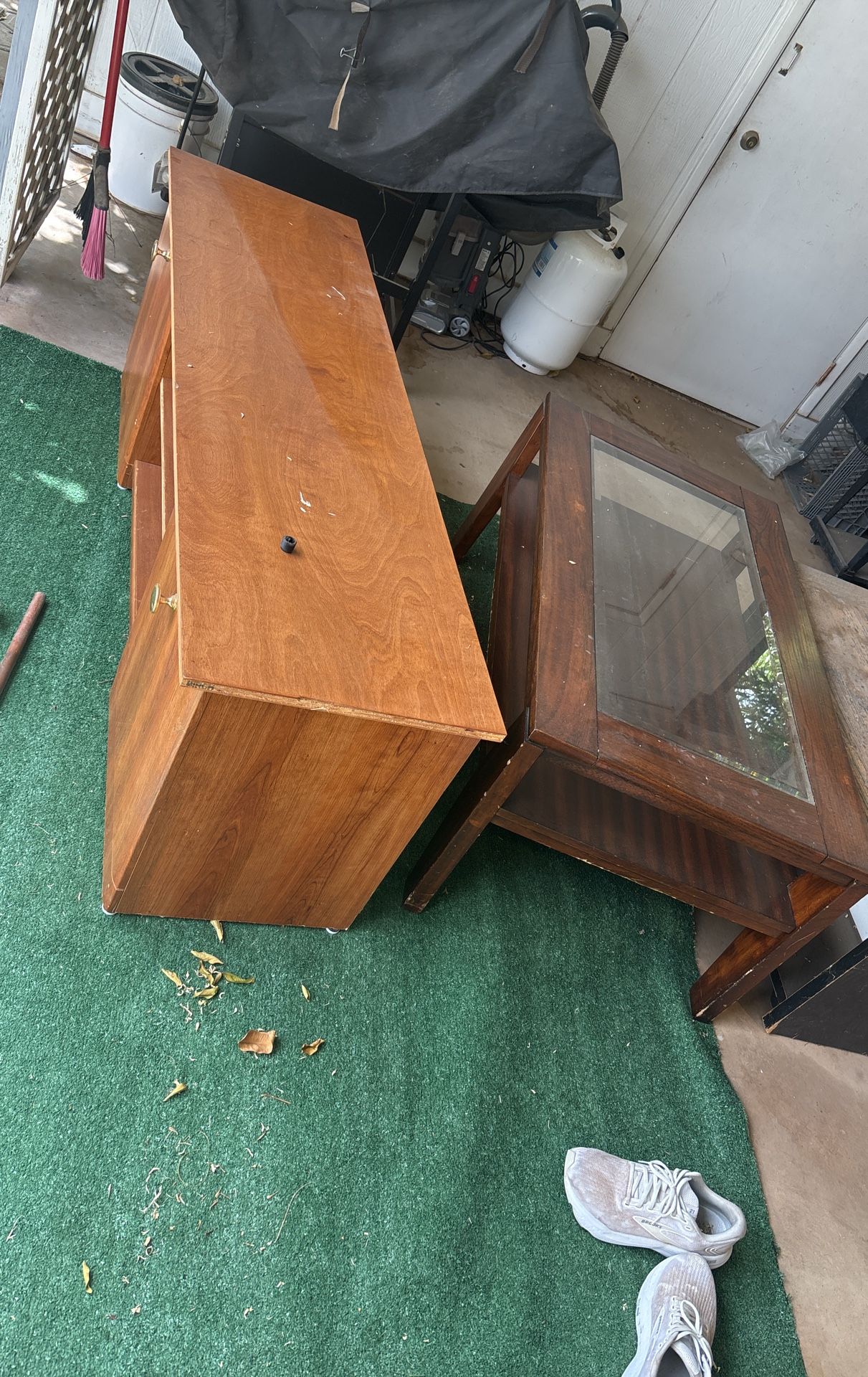 Free Furniture 