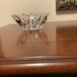 Marquis Waterford Crystal bowl .