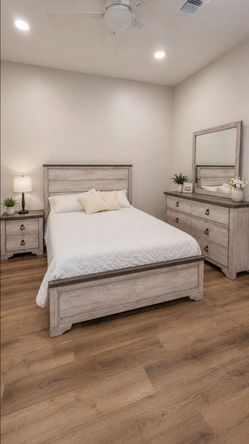 Farmhouse Style Bedroom Set – Excellent Condition