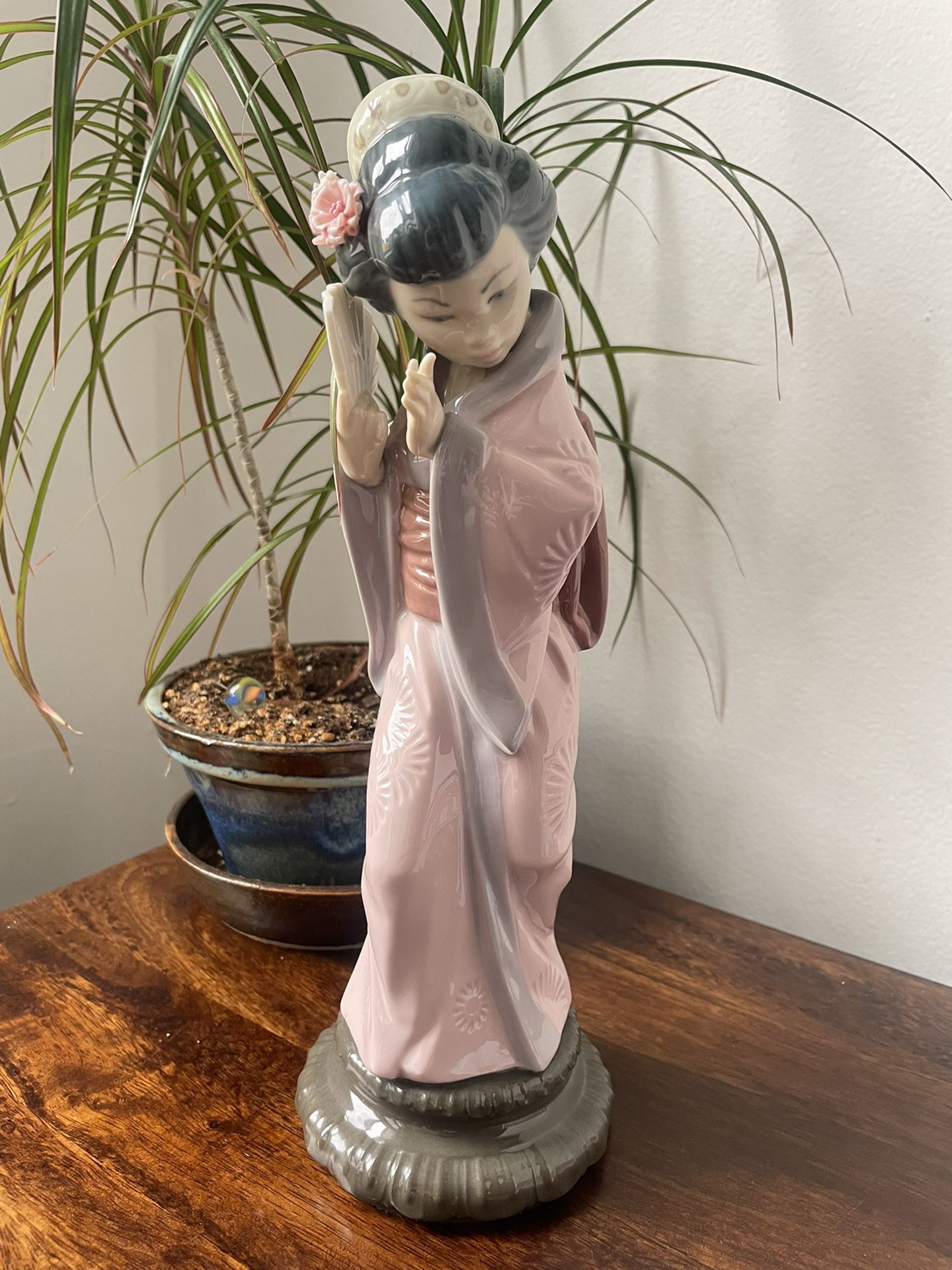 Lladro Figurine “Geisha”