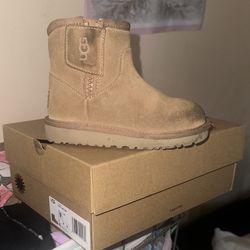Ugg T Adri  Classic Mini Toddlers