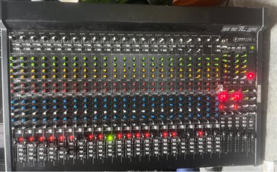 Mackie 2404 VLZ4 24 Channel Mixer