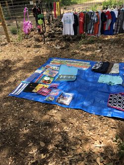 Yard sale 10181 Aliann Drive Atascosa,Tx