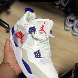 Nike SB x Air Jordan 4 Retro ‘Navy’
