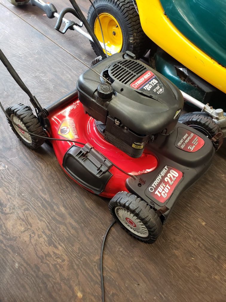TroyBilt Selfpropelled Lawn Mower READ DESCRIPTION for Sale in New