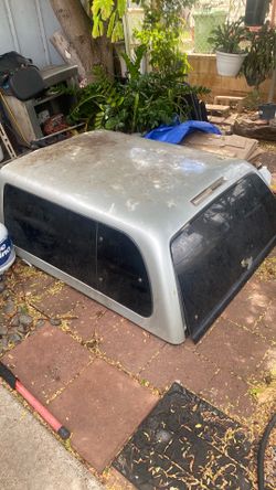 First gen Toyota Tacoma Snug topper