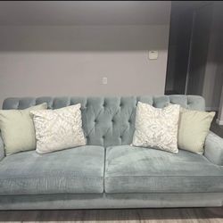 Gomen Sofa and loveseat