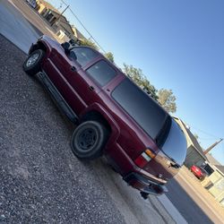 2004 Chevrolet Suburban