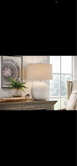 Signature Design by Ashley Jamon Table Lamp — NEW IN BOX