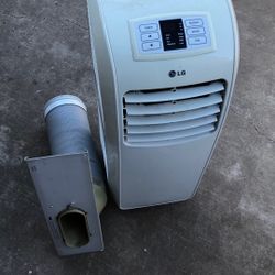 LG Portable AC 8,000 BTU With The Hose And Attached Windows 
