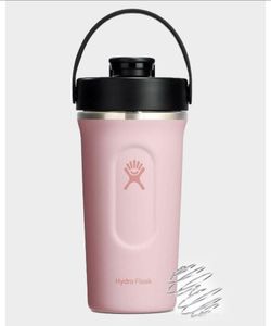 Hydroflask 24oz Insulated shaker bottle