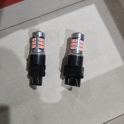 Bright Red led bulbs 3157. Flashing type strobe 5 times flash.