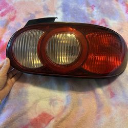 2001-2005 Mazda Maita MX5 Rear Right Side Tail Light Lamp