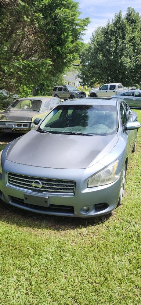2010 Nissan Maxima
