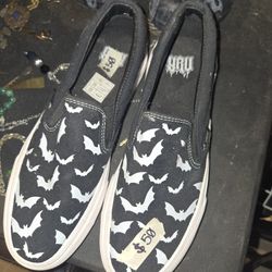 YRU Shoes