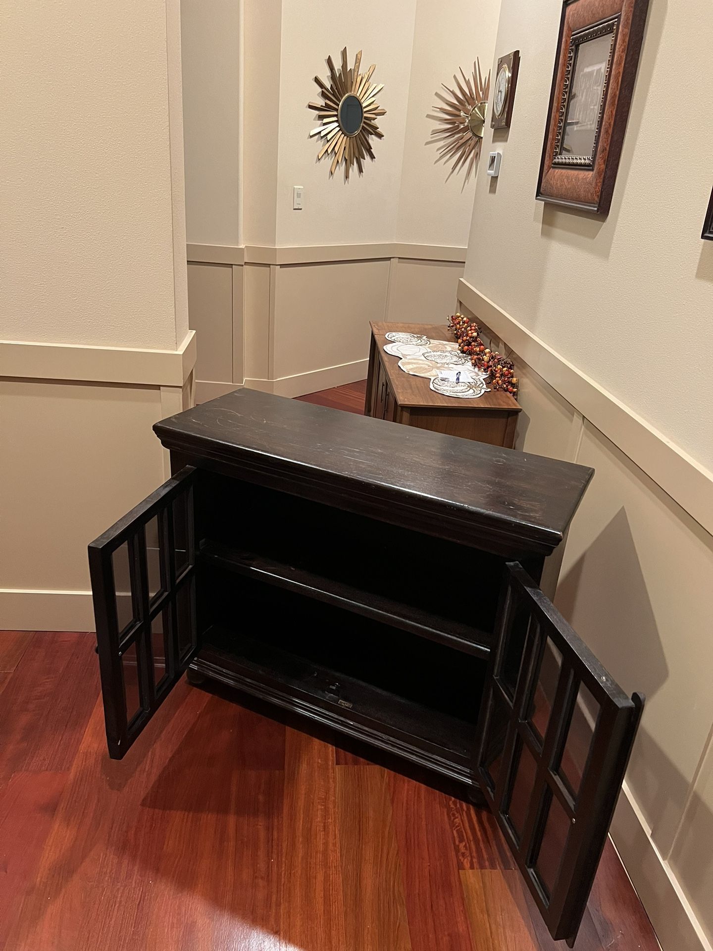 Side cabinet/bookcase/TV stand/console .