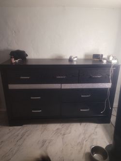 Black Wood Dresser with 7 Drawers