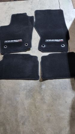 TOYOTA TACOMA TRD PRO MAT SET