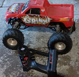 Traxxasrc truck Grinder