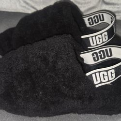 Black Uggs 