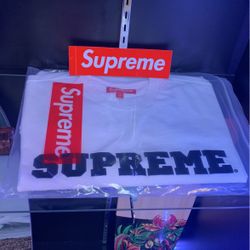 Supreme Tee 