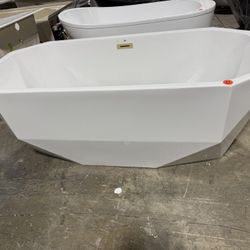 Sales On Freestanding Tub And Jacuzzi Ask For Price