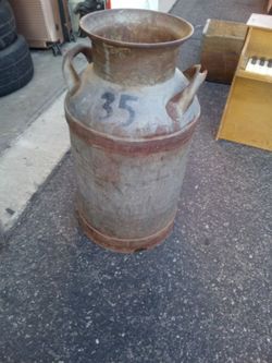 Missoula Cry 61 Milk/ Cream Container